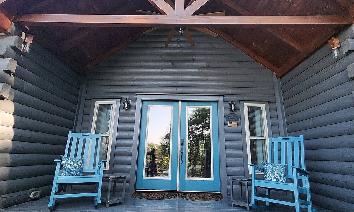 Landrum Cabin | ⭐️ New ⭐️ RidgeCrest Lodge: Retreat w Mountain Views - HUGE 1st Renter Discount