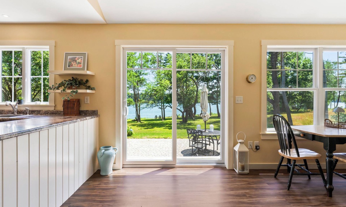 Mid-Coast and Islands House | NEW Tranquil Tides - 2-bedroom home with privacy, AC and tidal waterfront access