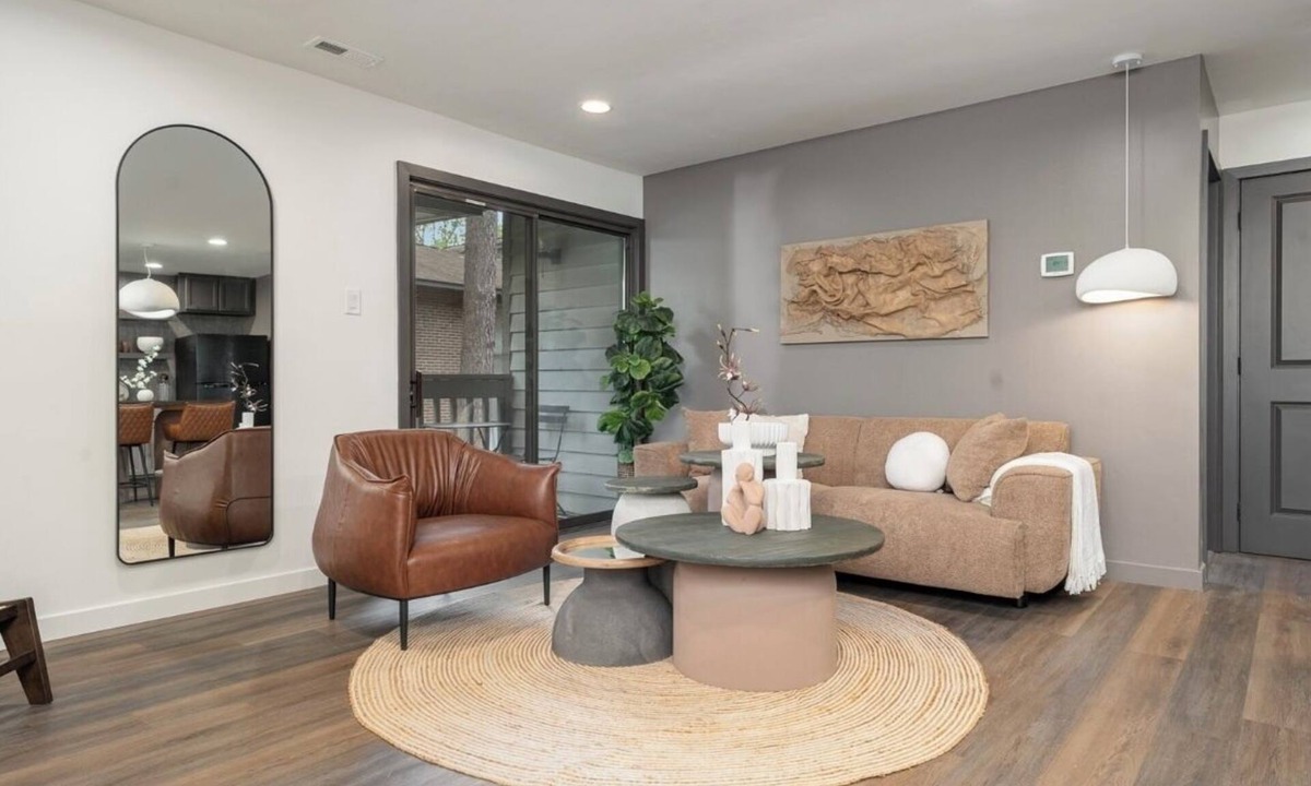 Charlotte Condo | Newly renovated 1 bed 1 bath 60 day min walking to all amenities Charlotte