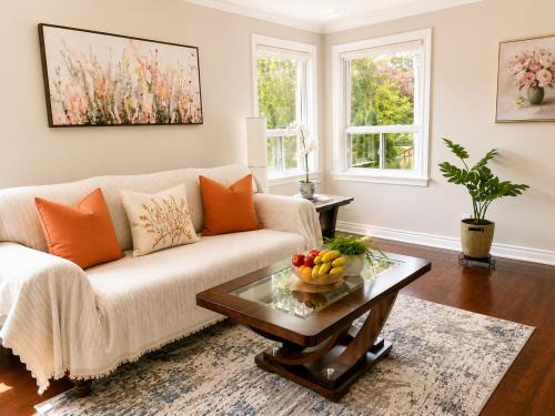 Willowdale House | Newly Renovated Cozy Room Walk to Subway North York