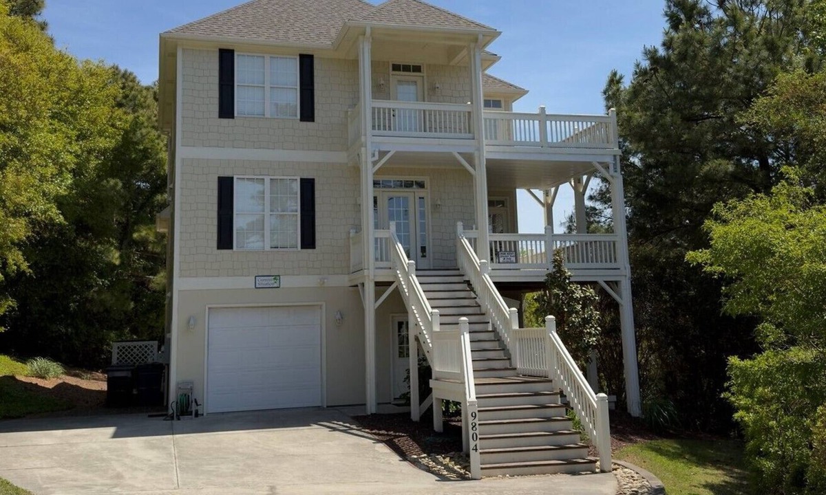 Emerald Isle House | Oceanside Interior,Private Pool,Golf Cart,located in the Dolphin Ridge Community
