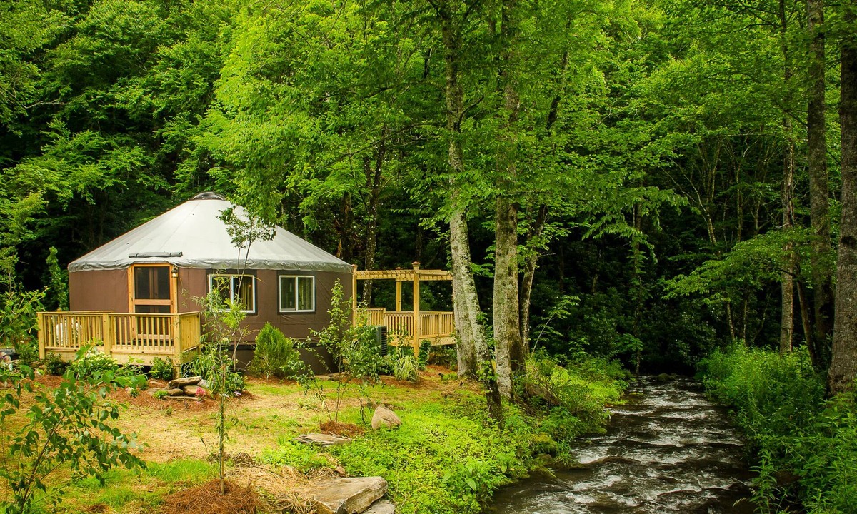 Topton House | Otter Creek Yurt - Creekside Glamping w/Private Hot Tub