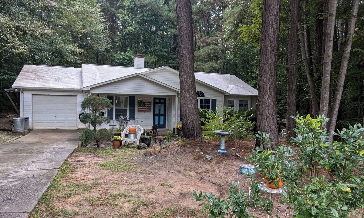 Mooresville Cottage | Peaceful Forest Retreat Near Lake Norman — Ole Fashioned Family Cabin Getaway