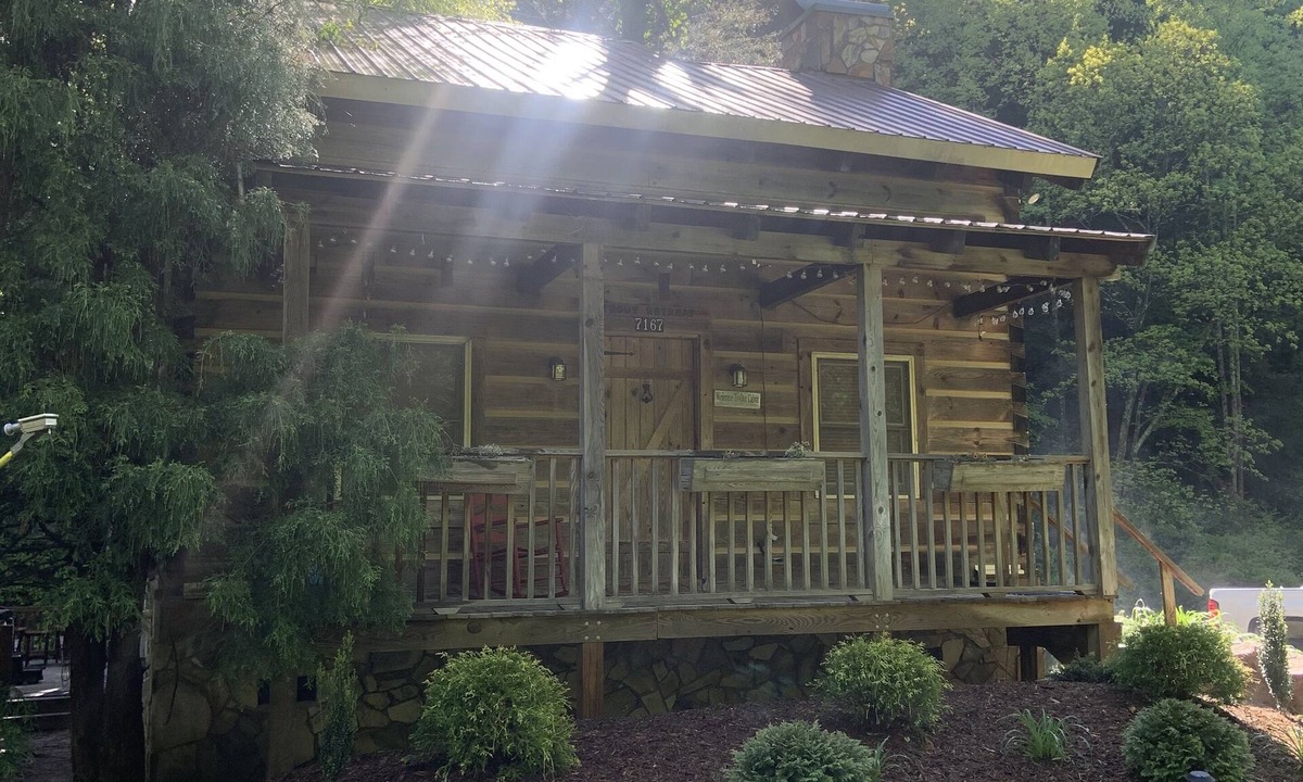 Deep Gap Cabin | Peaceful Real Log Cabin Rushing Trout Stream Jacuzzi Hot Tub