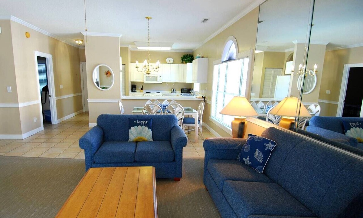 Arcadian Shores Condo | Pet-Friendly 2BR Condo at Land's End Resort