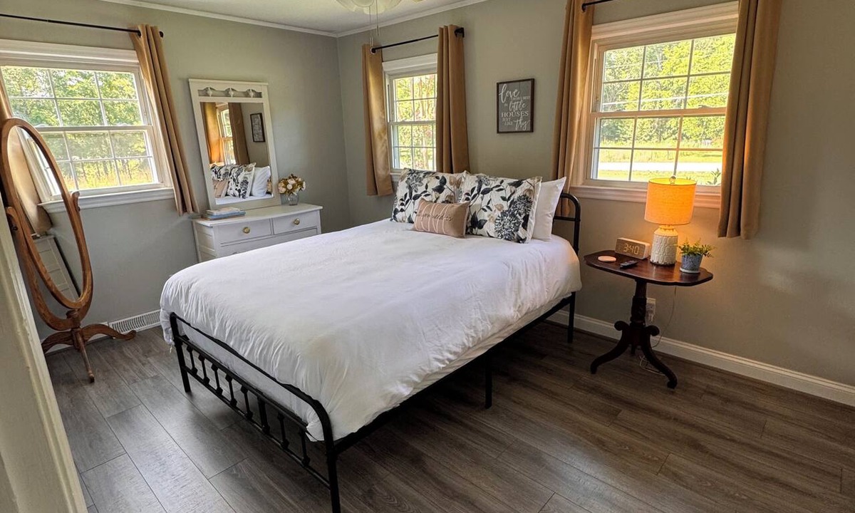 Guilford County House | Pet-Friendly Country Retreat- Fenced Yard & Patio