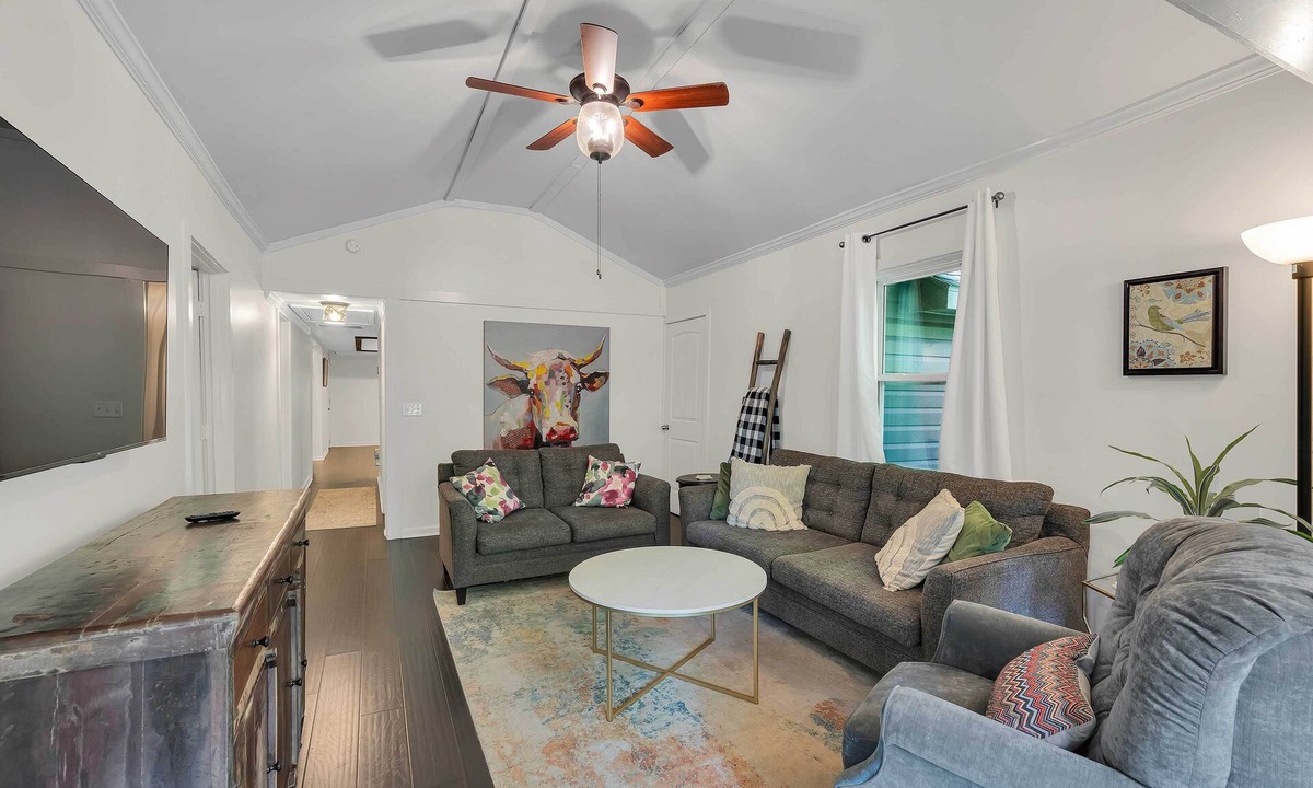 Pickens Cottage | Pet-Friendly Pickens Vacation Rental w/Fire Pit