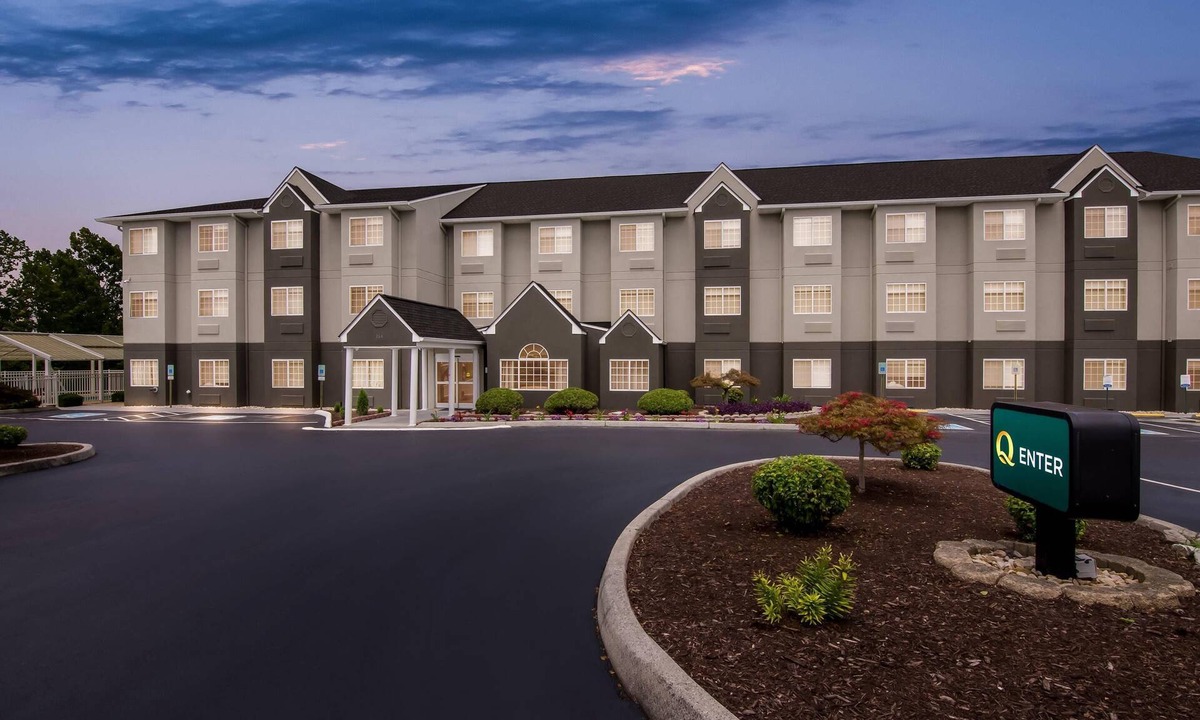 Bristol Hotel | Quality Inn & Suites Bristol North