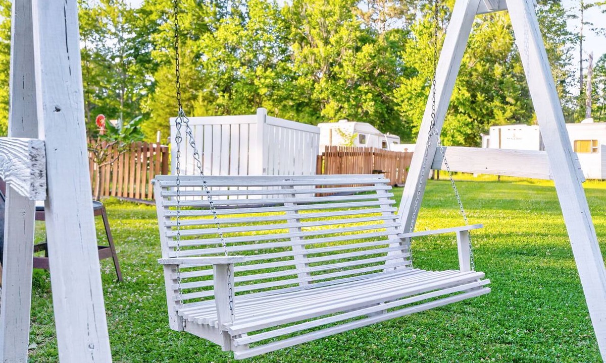 Maple Hill House | Quiet 2BR Retreat, Sleeps 4, Near Beaches & Nature