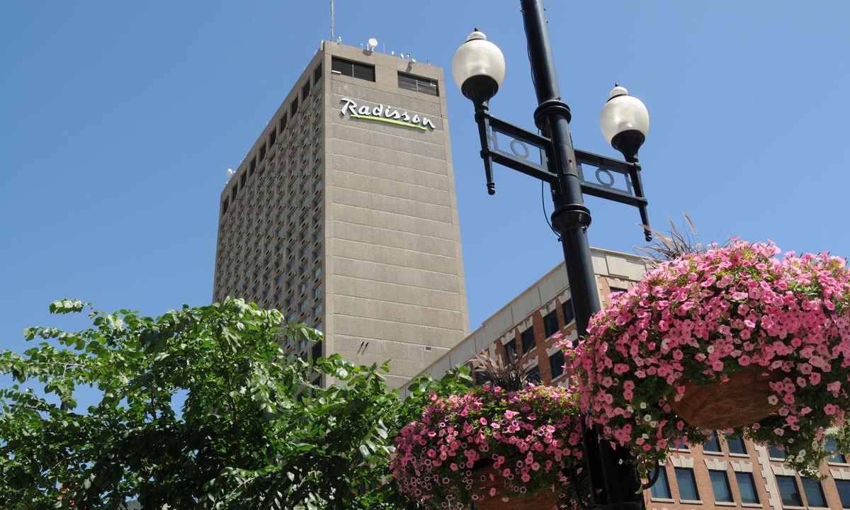 Downtown Winnipeg Hotel | Radisson Hotel Winnipeg Downtown
