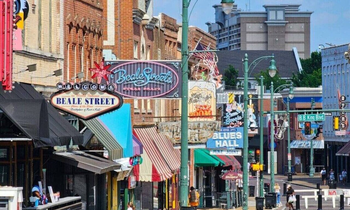 Midtown Apartment | Relaxed Midtown Vibe Near Art, Food, & Live Music