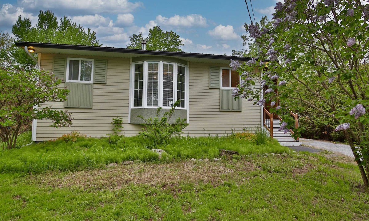 Henryville Ski Chalet | River & Nature | Nook Richelieu