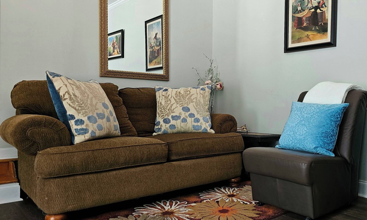 Appling Apartment | RockSide Suite: Stairs & Ramp Access Masters Tournament Lake Getaways