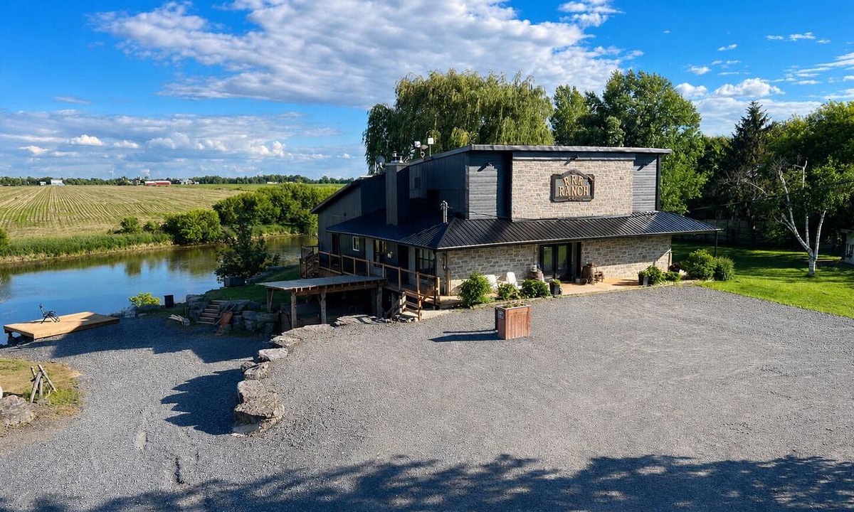 The Nation Other | Rustic River Ranch Full Lodge, Hot tub, Fire pit, countryside