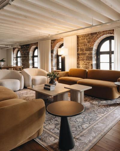 Old Montreal Apartment | Saint Sulpice Lofts by Bakan - Old Montreal