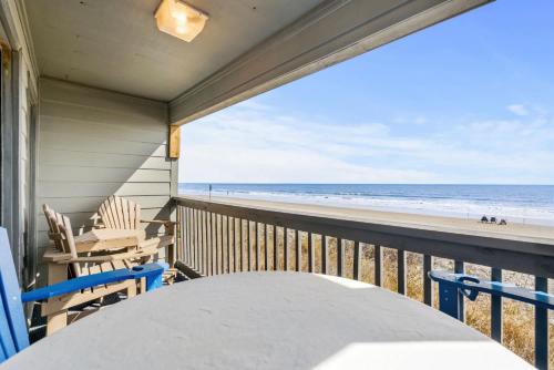 North Myrtle Beach House | Sea Cabin 118 - Oceanfront