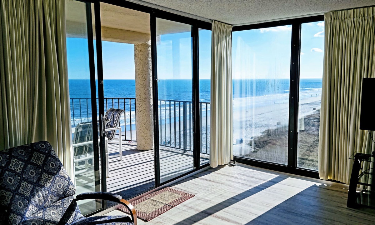 Crescent Beach Condo | Sea Castle 5E. Fastidiously Clean Ocean Front Condo RENOVATED