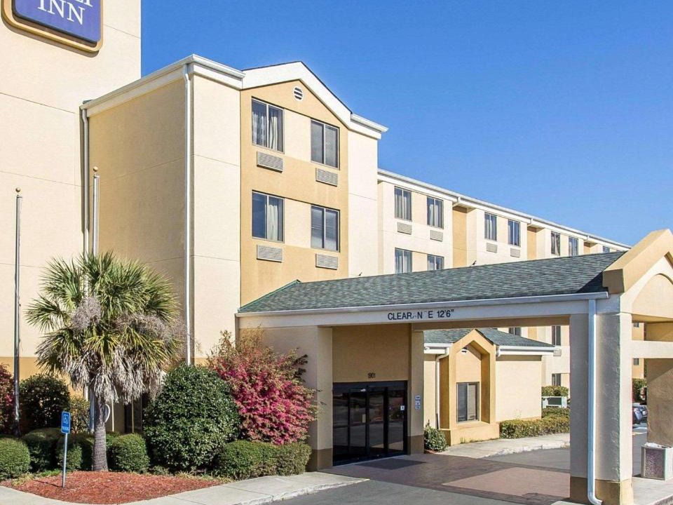 Seven Oaks Hotel | Sleep Inn Columbia
