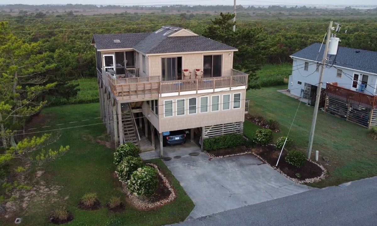 South Nags Head Cottage | South Nags Head, 5 min walk to the beach