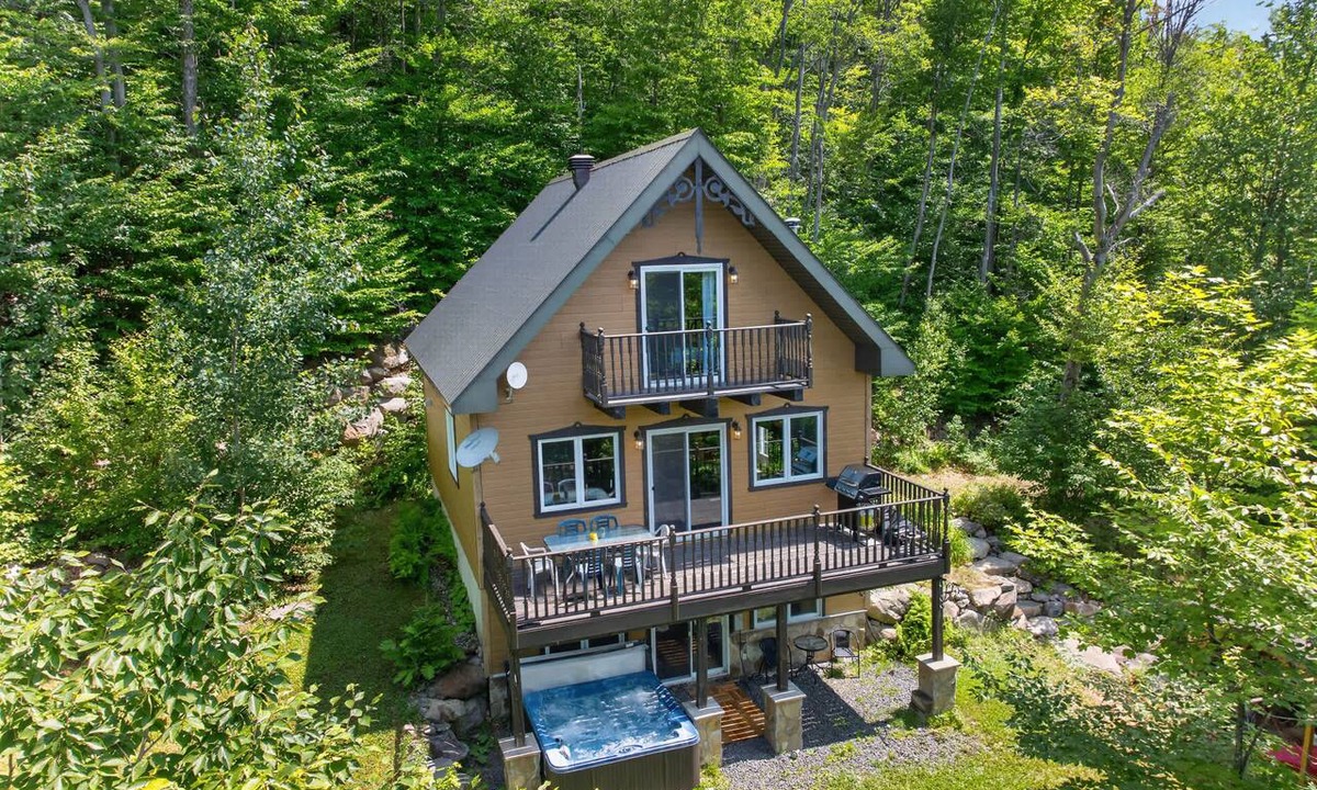 Entrelacs Ski Chalet | Spa & Nature Retreat - Le Bercail