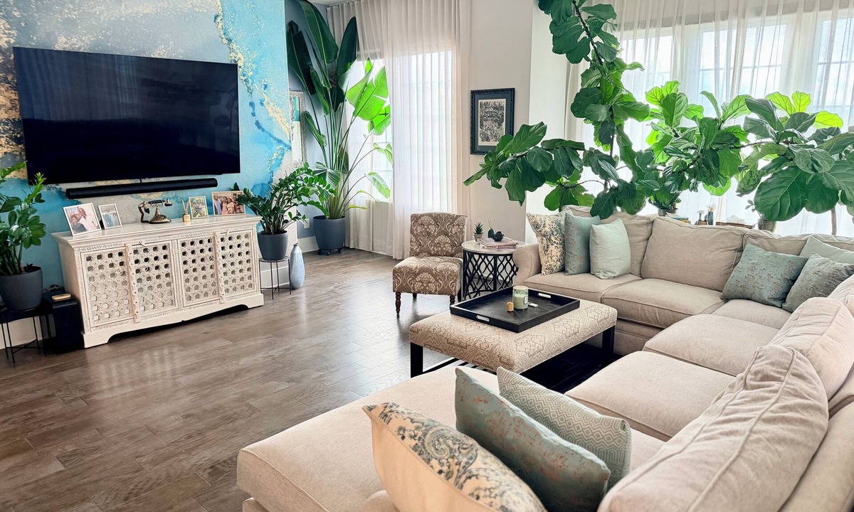Castleberry Hill House | Spacious 2 BR Urban Oasis at Castleberry Station in downtown Atlanta