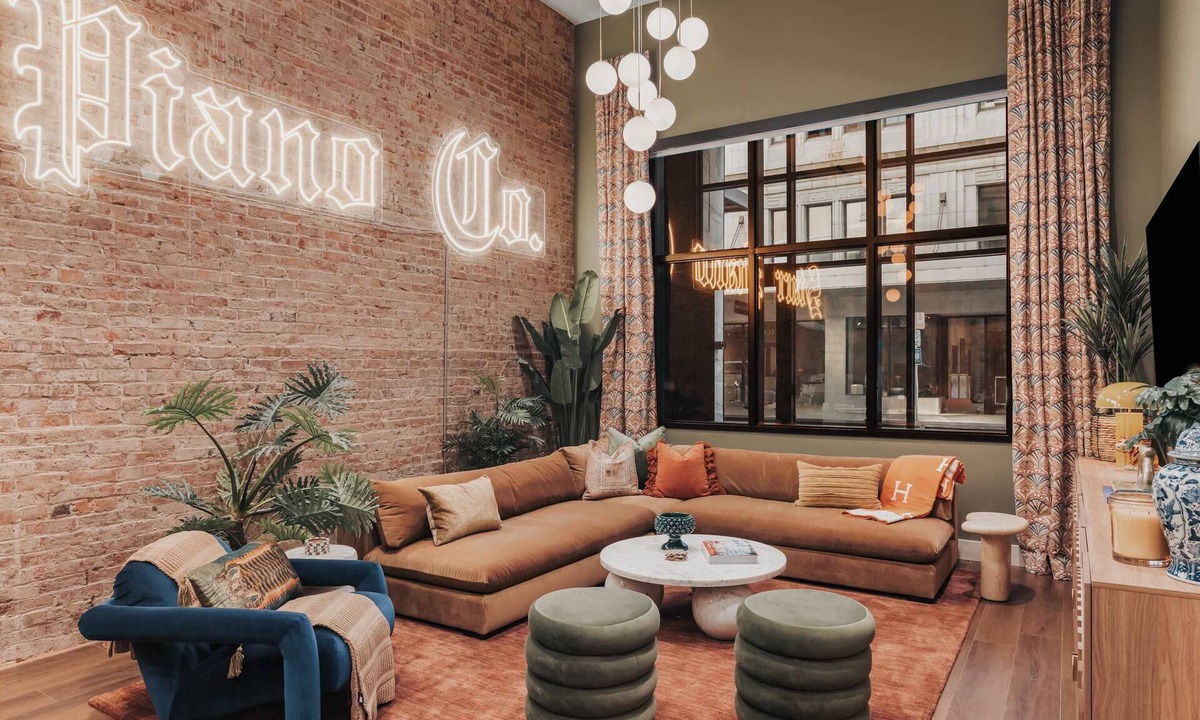 Arts District House | Starr Piano: Roxie Suite – Walk to Broadway!