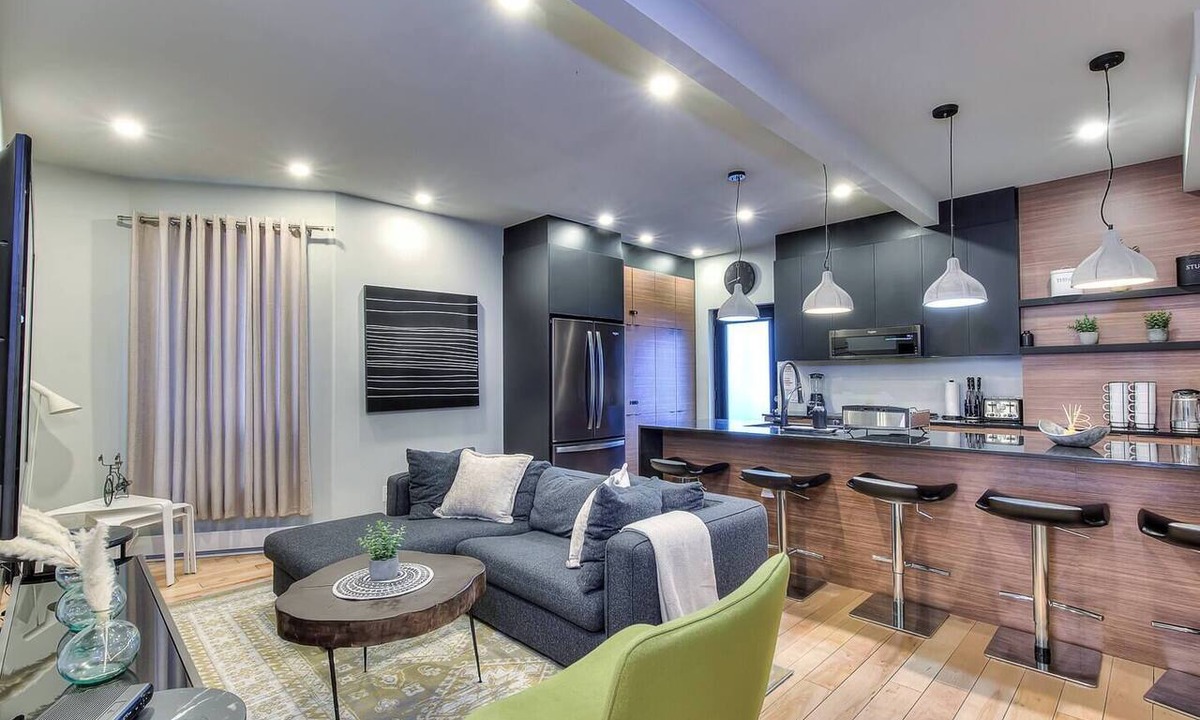 De Lorimier Apartment | Stylish 5BR in Plateau Sleeps 10