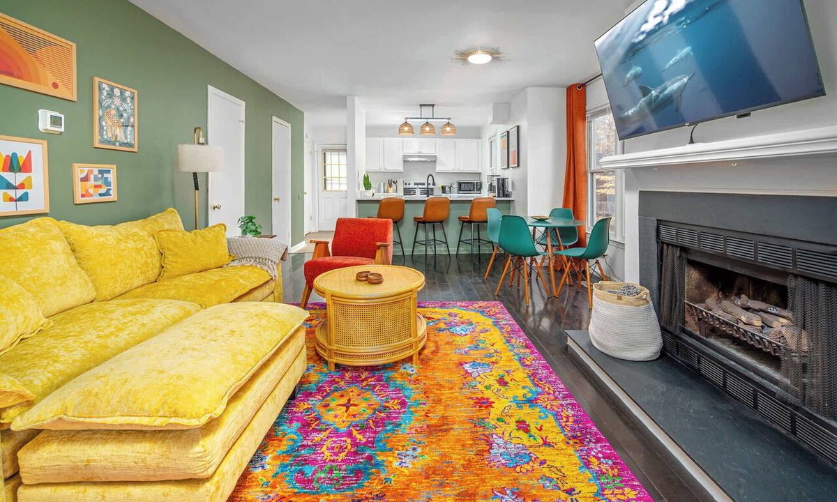 Cary Condo | Stylish Townhouse Near Downtown Cary