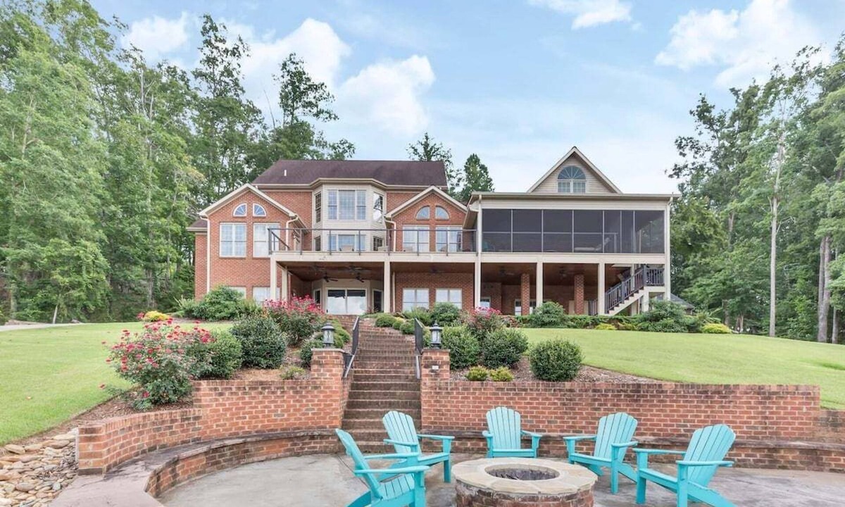 Saxony Forest House | Summer's Way 185: Spacious 9 Bedroom Family Getaway in scenic Seneca, SC.