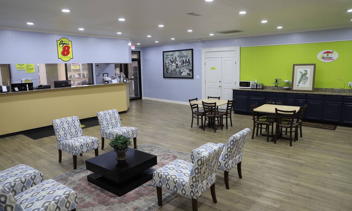 Florence Hotel | Super 8 by Wyndham Florence SC I-95 North/Hwy 76