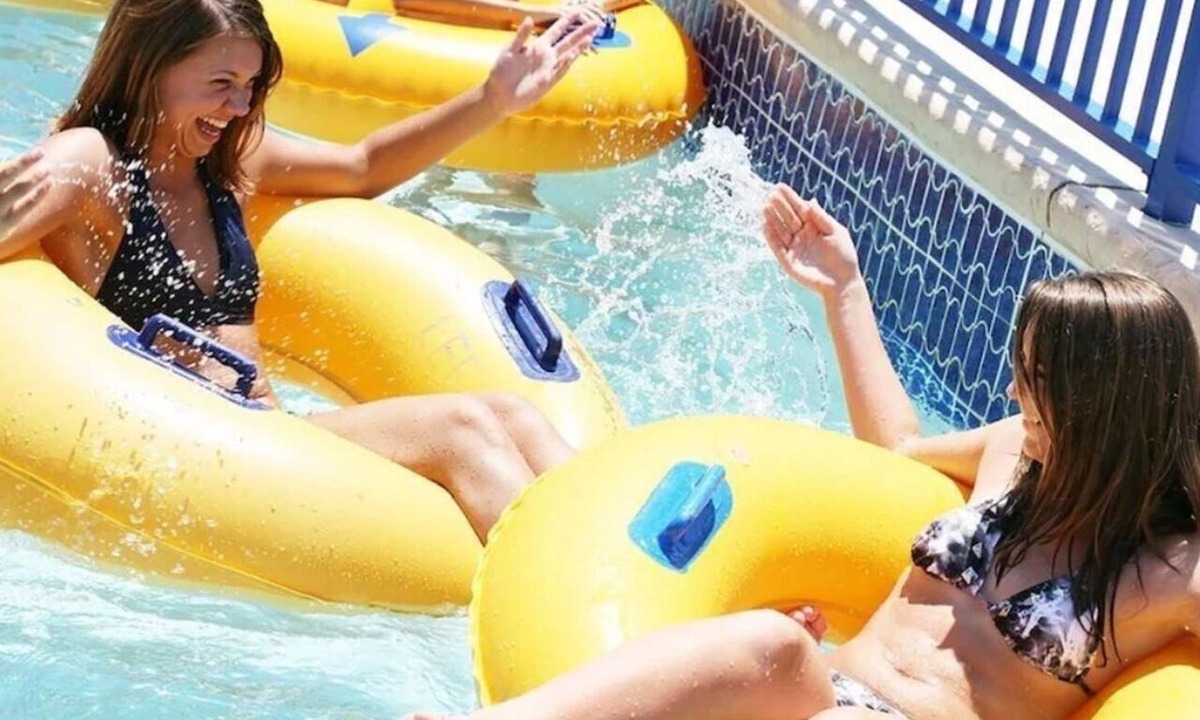 Surfside Beach Resort | Surfside Beach Summer Escape! 2 BDR, 2 Bath, 8 nights June 27 - July 5th, 2027