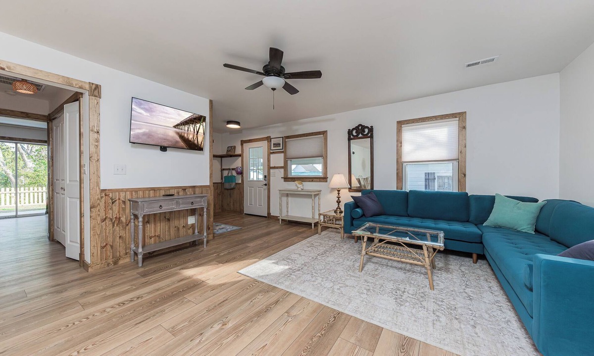 Swansboro House | "Swanbreeze West" Prime Location in Adorable Historic Swansboro - Walk to Town