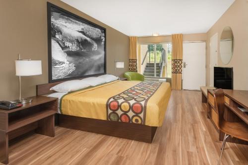 Skyland Hotel | The Asheville Airport Inn