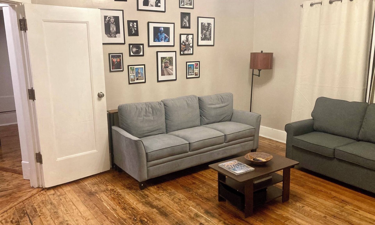 Crosstown Apartment | The Blue Note-Duplex Historic District