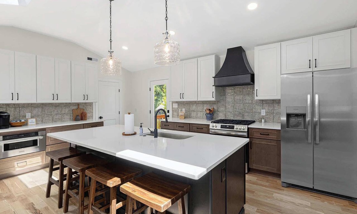Plaza Midwood House | The Chatham House. Charming, Historic, Near Uptown