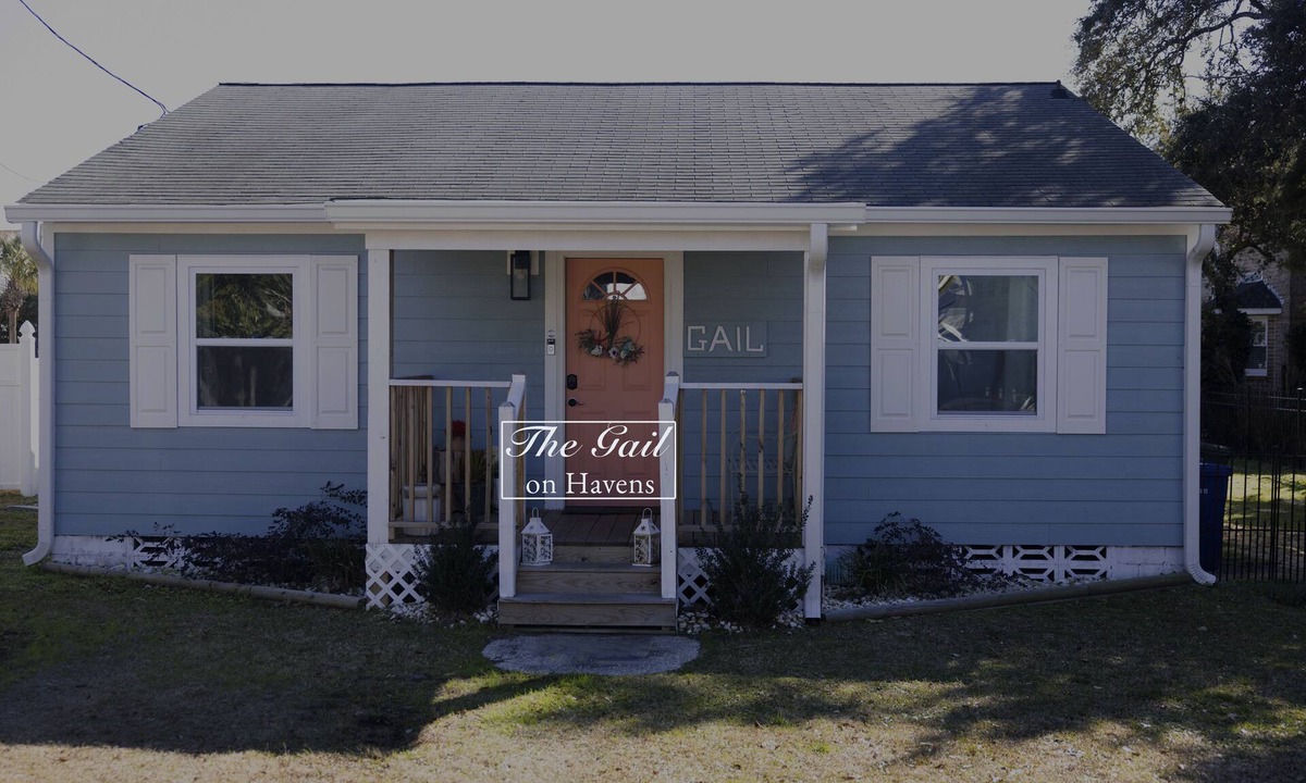 Crescent Beach Cottage | The Gail on Havens Dog Friendly, Walk to Beach, 1Review Mandatory