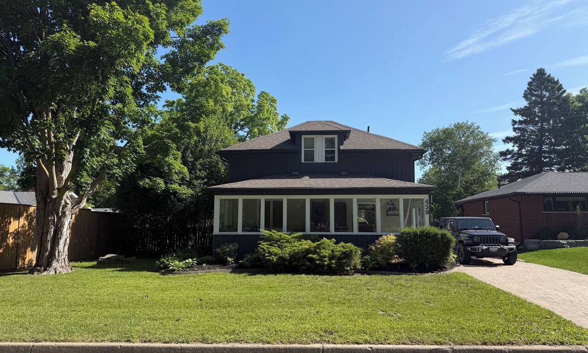 Port Elgin House | The Hacienda – Walk to the Beach & Downtown Port Elgin