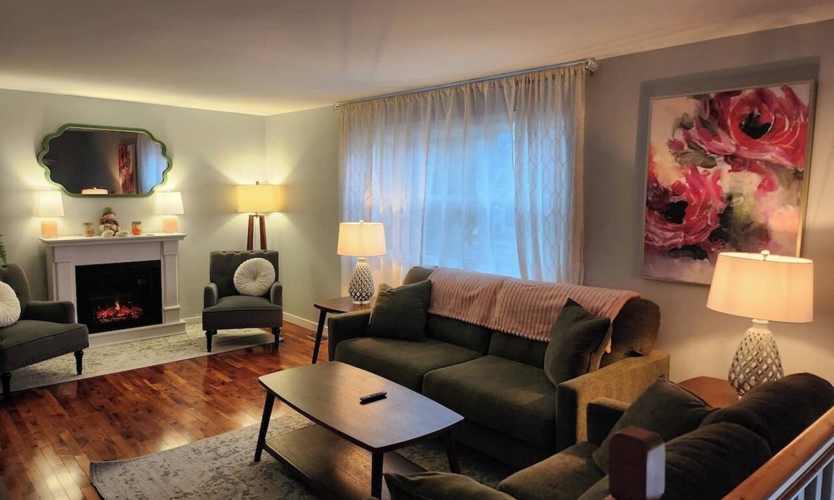 Hampton House | The Heron's Perch - HL