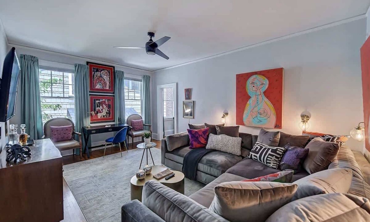 Charlotte Condo | The Home Collection: 6-Bedroom Condo | Near Novant Health and Atrium