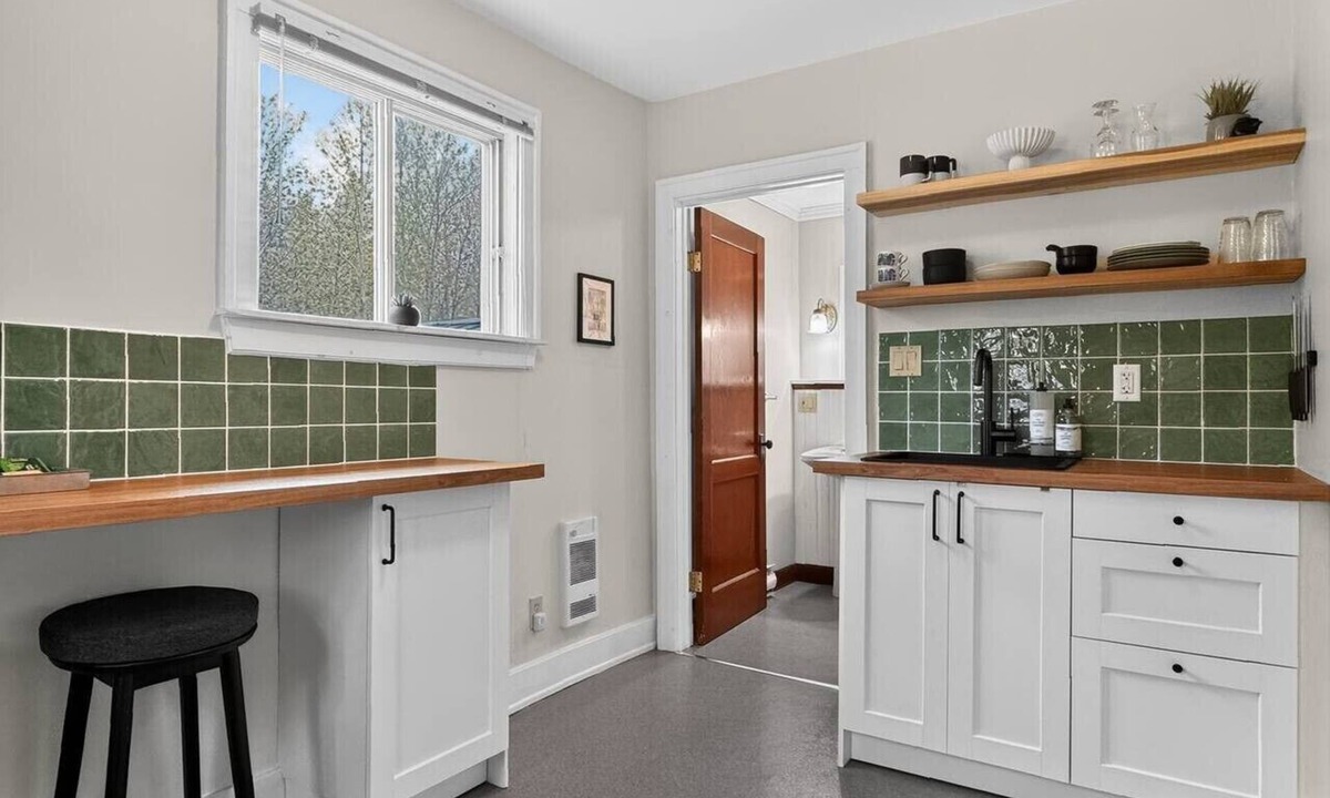Baddeck Apartment | The Sidecar Studio at Bell’s Edge - Baddeck