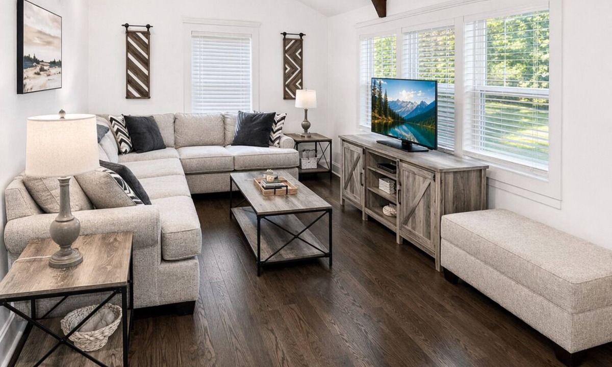 Greenville House | Top-Rated Greenville Home. 5-Star Experience. Minutes to Downtown