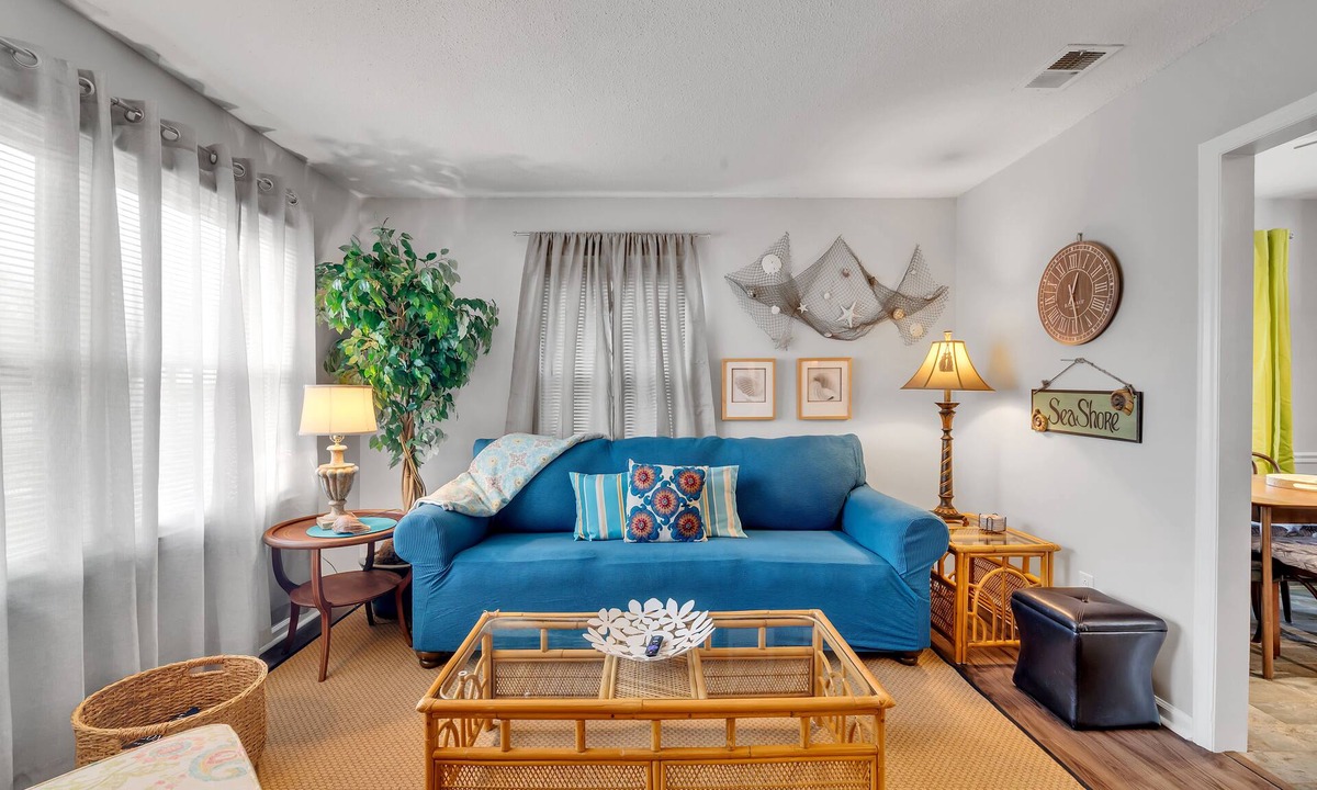 Hemby Bridge House | Tranquility2-Fam/Nurses/Corp Trvl