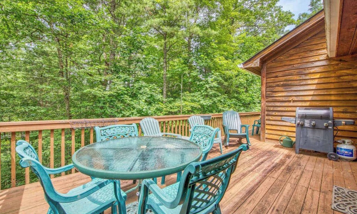 Sapphire Condo | Two-part villa near the slopes with hot tub, pools, golf on-site, & fast WiFi