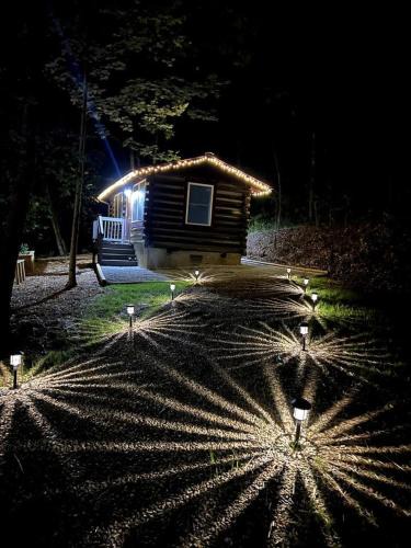 Franklin House | Unique Vacations at this Wonderful Vintage Caravan in Franklin, North Carolina
