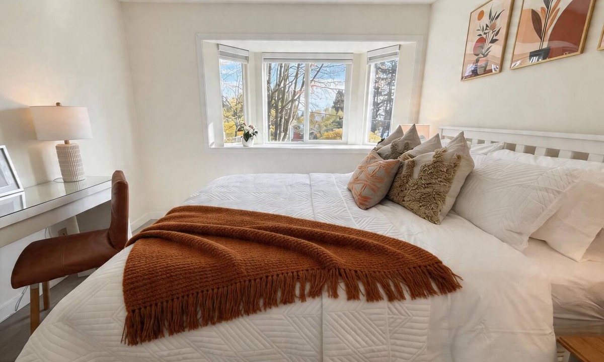 Kerrisdale House | Vancouver Lucy House