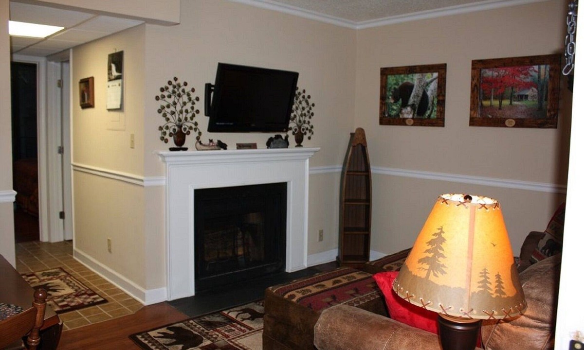 Gatlinburg Condo | Walk to Downtown! Indoor/Outdoor Pool! Free Parking! Reduced Rates for July/Aug!