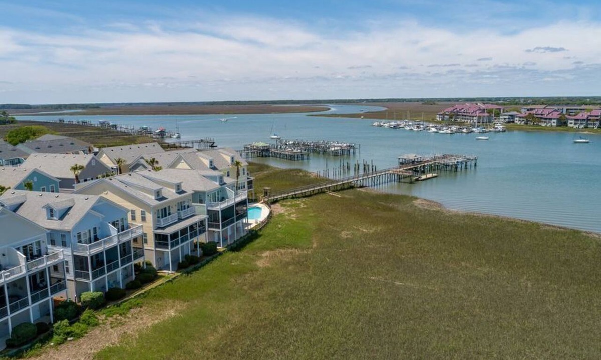 Waters Edge House | Water's Edge 91 - Folly Charm - Pool
