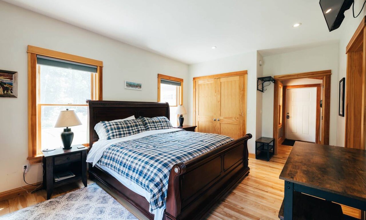 Freeport Apartment | Waterfront Couples Retreat w/Porch, Private Patio, Freeport, Near LL Bean
