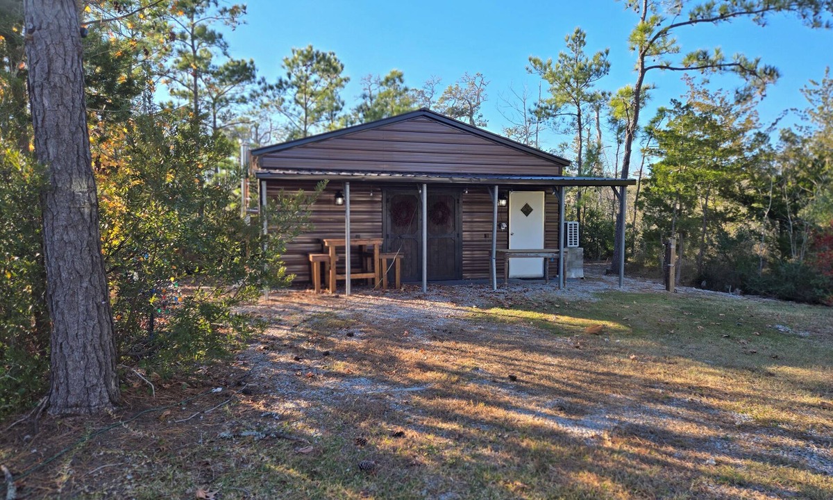 Sealevel House | Welcome to the "B" Barn
