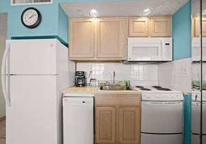 1BR Oceanfront Views with Heated Indoor Pool